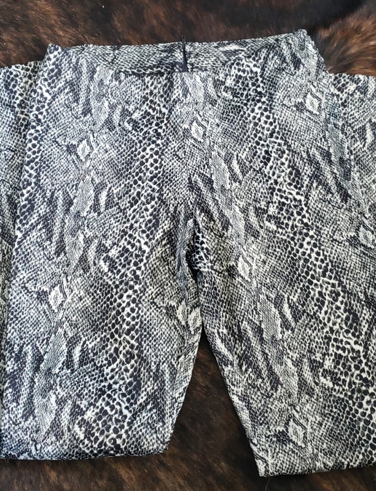 Snakeskin print pants